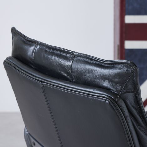 Fauteuil de bureau ergonomique en cuir avec roulettes 360° et accoudoirs en chêne (1/5)