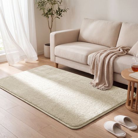 Vounot – Tapis shaggy antidérapant 120x160cm – Poils ras doux 10mm – Sous-tapis PVC inclus – Lavable en machine 30°C – Certifié OEKO-TEX