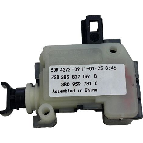 3B5 827 061B ist für Kofferraummotoren von Volkswagen Passat B5 und Audi A6 geeignet. (1/5)