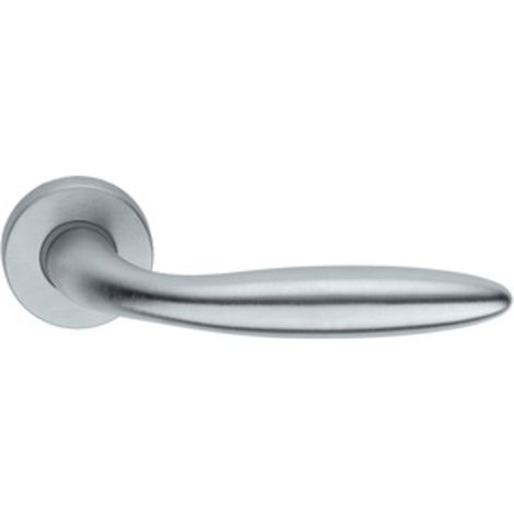 1PZ MANIGLIA "NEW SOFT" CON ROSETTA CROMO SATINATO (1/2)