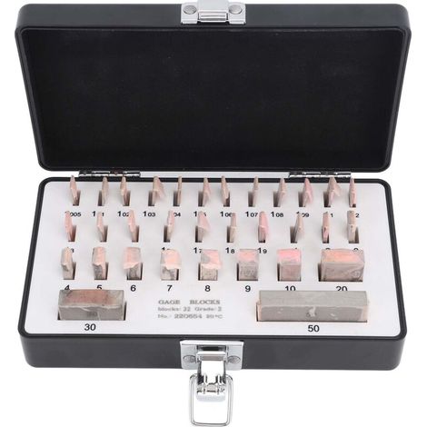 Set of steel gauge blocks, high-precision portable measuring kit with case, 32 pieces