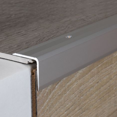Treppenkante "Orvieto" / Treppenkantenprofil / Winkelprofil (Größe 27 mm x 27 mm) aus Aluminium eloxiert, gebohrt, von Auer Metall-silber-1000 (1/3)