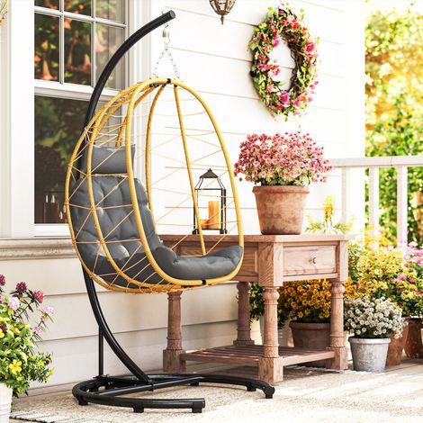 Hänge- und Klappstuhl mit Kissen, aus Stahl und PE-Rattan, 102 x 102 x 195 cm, Schwarz, Grau und Beige