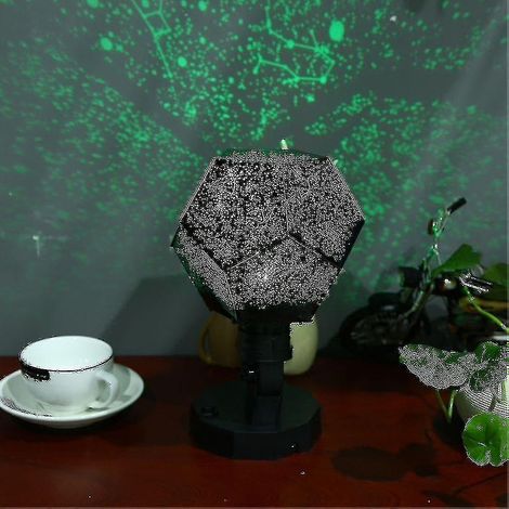 Lampe LED rotative à projection d'étoiles, cinquième génération, avec prise européenne. (1/3)