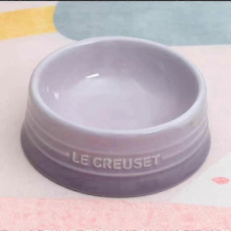 Le Creuset Cool Color Cerc Hundenapf mit Kippschutz und hohem Fuß, inklusive Schutzmatte SH1 Hellviolette, niedrige Schale 1 (1/2)