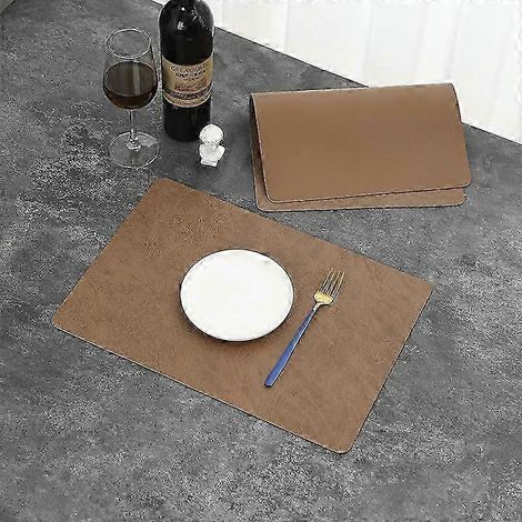 Sets de table en cuir résistant à la chaleur pour la cuisine, les cafés et les bars : faciles à nettoyer et lavables, pour l'intérieur et l'extérieur. (1/5)