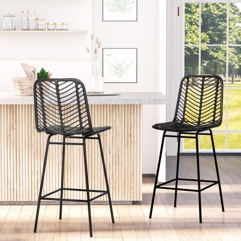 Lot de 2 tabourets de bar design bohème hauteur 66 cm avec repose-pieds métal et rotin PE - noir - Design moderne