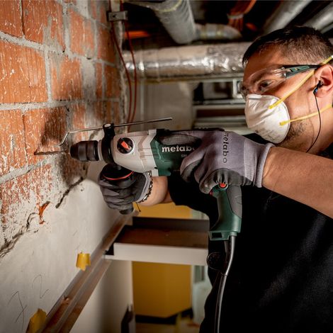 Perceuse à percussion 800W – Vitesse variable 0-3200/min – Ø perçage béton 18mm – Débrayage de sécurité Metabo S-automatic — vue 2