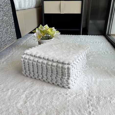 Lot de 12 dalles de sol emboîtables en mousse en peluche pour salon, chambre à coucher, dalles de sol en mousse emboîtables pour jeu (blanc, 30 cm x 30 cm x 1,25 cm) (1/5)