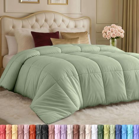 Couette sans Housse pour Toute l'année 4,5 tog, en Microfibre Douce et Respirante, idéale pour Temps Froid, Lavable en Machine (Vert Sauge, Grand lit) (1/5)