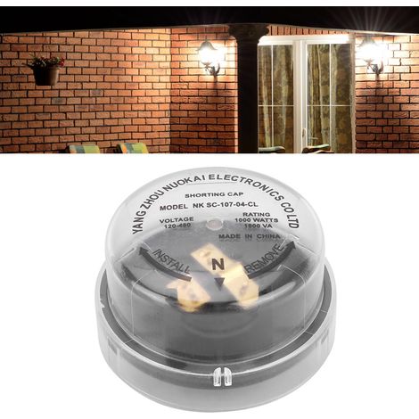 Prise à cellule photoélectrique à verrouillage par rotation 1000 W 1800 VA 120-480 V avec capuchon de protection temporaire contre les courts-circuits (1/5)
