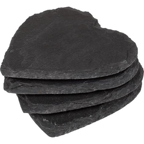 Vier herzförmige Schieferuntersetzer, etwa 10 cm lang.