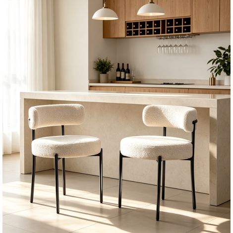 Chaise de salle à manger grise - Revêtement en velours clair - Dossier ergonomique incurvé - Assise épaisse et confortable - Pieds réglables en métal noir - Décoration intérieure de style scandinave (1/5)