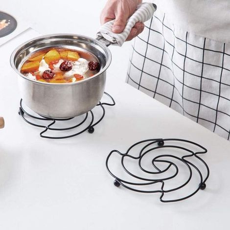 1pc Fer Pan Pot Napperon Mat Trivet Tenez Porte Ronde Napperons Batterie De Cuisine Tapis Dessous De Verres Cuisine Gadgets (1/5)