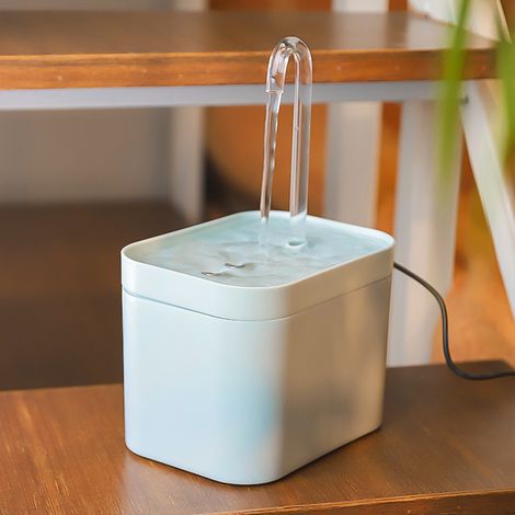 1.5L Silencieuse Fontaine à Eau pour Chats,Fontaine pour Chat Chien,Fontaine à Eau pour Chat avec Forme de Robinet,Filtrer Les Poils Divers Fontaine a Eau Chat Automatique (1/5)