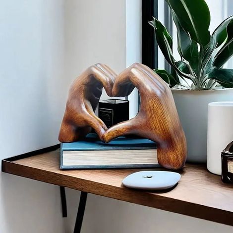 Sculpture Main En Forme De Coeur - Résine - Décoration De Table À Manger Ou Étagère - 1 Pièce (1/3)