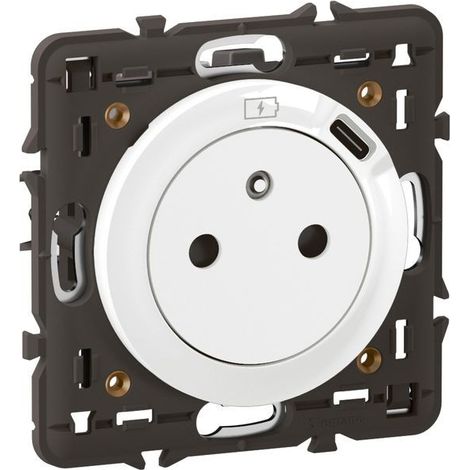 Prise 2P+T avec prise USB Type-C 7,5W Céliane complet Blanc format Dépôt (CF0140) (1/3)
