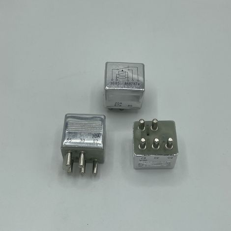 Mercedes-Benz Relay 0015420219