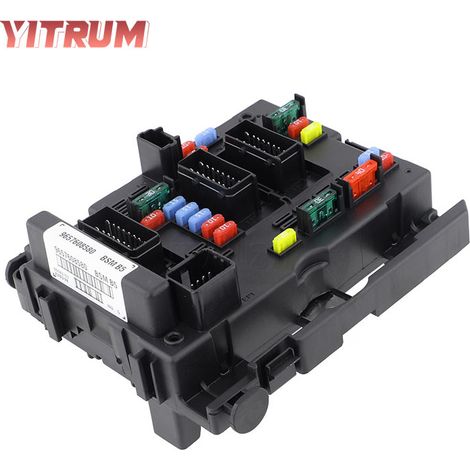 Le fusible 9657608580 est disponible en stock et convient aux boîtes à fusibles du compartiment moteur des Citroën C3, Peugeot 206, 207 et 307. (1/2)