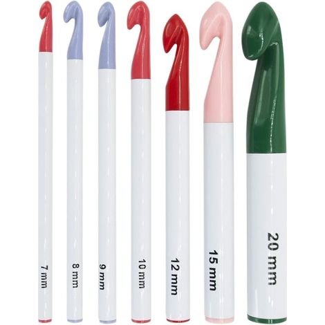 Crochets de grande taille : 20 mm, 15 mm, 12 mm, 10 mm, 9 mm, 8 mm et 7 mm. Crochet ergonomique. En plastique.