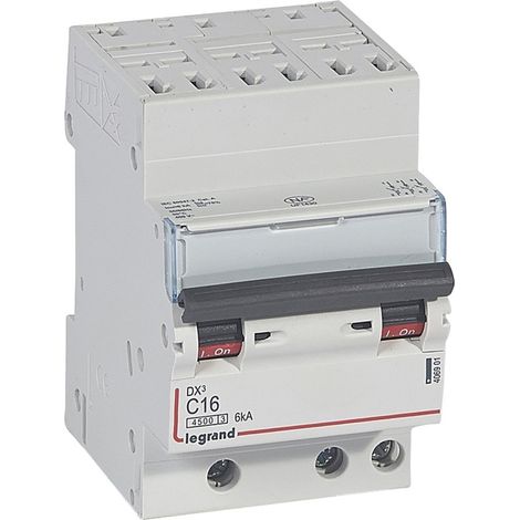 Disjoncteur DX³4500 6kA sortie basse par bornes à vis tripolaire 400V 16A courbe C 3 modules LEGRAND 406901