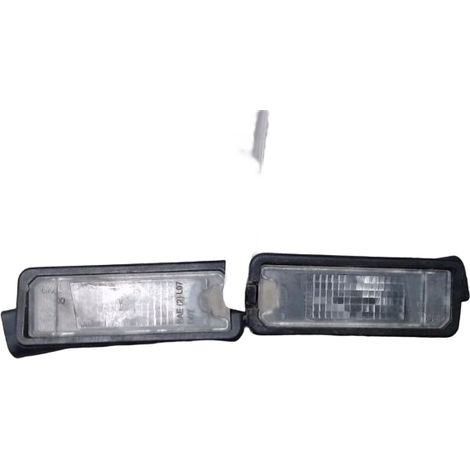 Eclaireur Plaque De Police VOLKSWAGEN Polo 2009- [PRODUIT D'OCCASION]♻️1k8943021 (1/3)