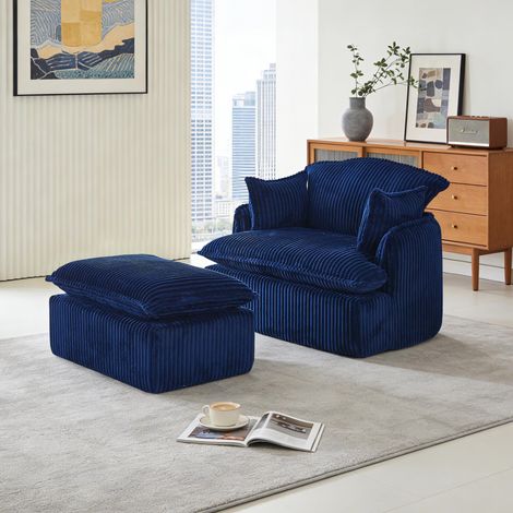 Fauteuil convertible Cloud compact avec repose-pieds, en velours côtelé doux et moelleux, idéal pour les petits espaces, les salons et les appartements étudiants.