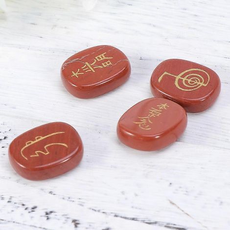 Ensemble de pierres de méditation compatibles avec les cristaux rouges (1/2)