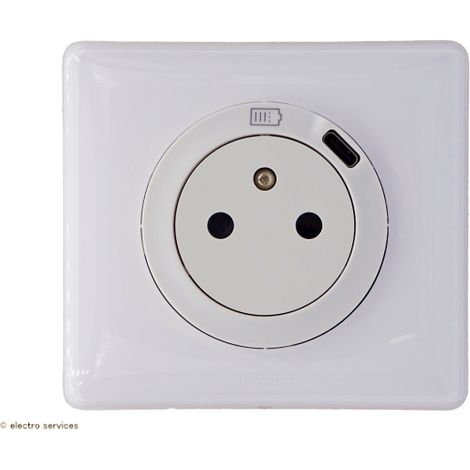 Prise Surface avec chargeur USB Type-C Céliane complet Blanc Griffes: Avec griffes