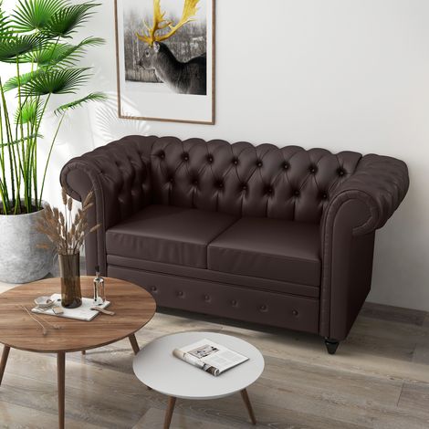 Chesterfield-Sofa, 2-Sitzer, Kunstlederbezug, gestepptes Wohnzimmersofa mit Armlehnen und dicker Polsterung, Beine aus Gummibaumholz, braun