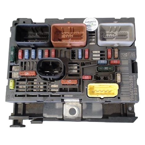 [PRODUIT D'OCCASION] Boite A Fusibles PEUGEOT 308 2007- ♻️ Ref Oe. 9807028880 - Garantie à vie (1/5)