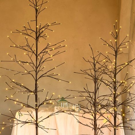 Arbre de Noël lumineux 2,1m – 166 LED blanc chaud + 24 clignotantes – Alimentation 24V – Usage intérieur et extérieur – Blachère Illumination (1/3)