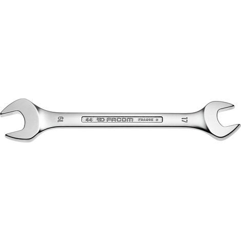 Facom – Clé à fourche métrique 30x32mm – Longueur 318mm – Têtes inclinées à 15° pour accès facilité – Finition chrome satin