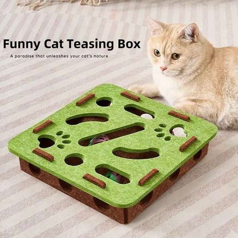 1 couleur : gris clair. Matière : feutrine, jouet puzzle pour chat, boîte puzzle en feutrine pour faire de l'exercice au chat.