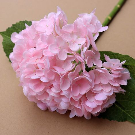 Boule Florale Artificielle - Décoration de Mariage et Intérieure - Fleur Synthétique Réaliste avec Texture Humide - 1 Pièce (1/4)