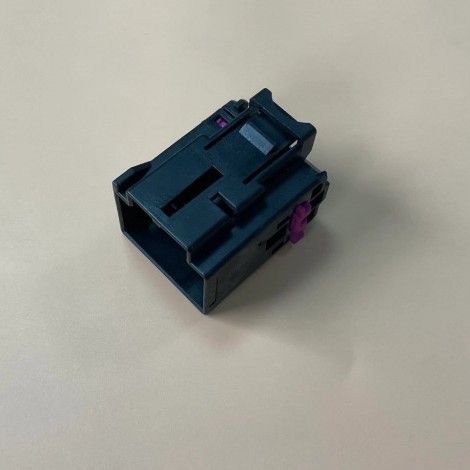 4F0972575/10756433 Automotive connector wiring harness with 17 pins (1/5)
