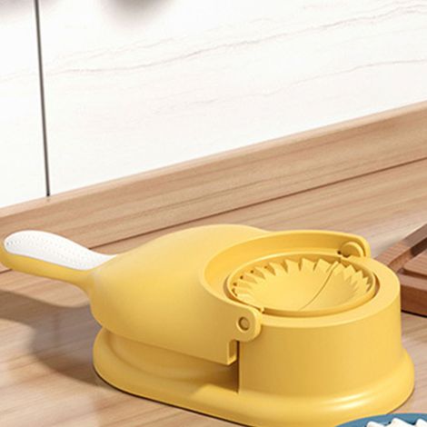 Raviolipresse, Ravioli-Teigpresse im Großhandel, manuelle Nudelform für Küche und Haushalt, gelb. (1/5)