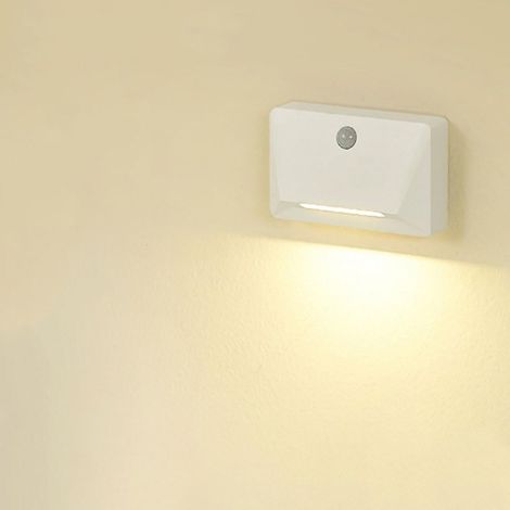 Cette veilleuse LED rechargeable, activée par un capteur, protège les yeux et est facile à installer. Elle convient aux chambres, salons, salles à manger et bureaux.