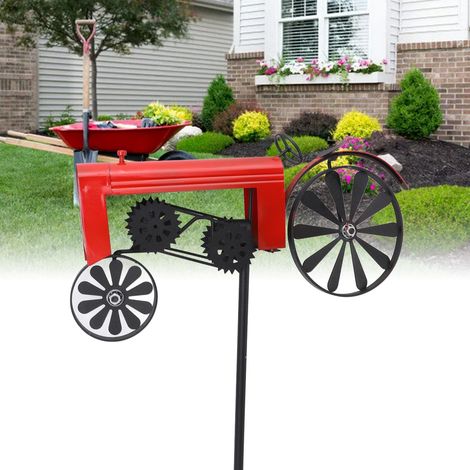 Campana de viento vintage de hierro con forma de tractor de jardín, ruedas giratorias y estaca para fijar al suelo, ideal para decorar céspedes o macizos de flores al aire libre. (1/5)