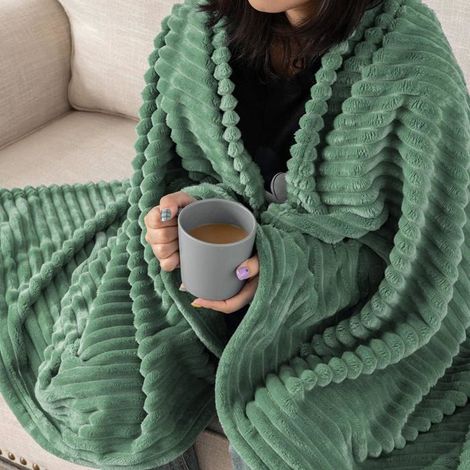 Couverture Plaid Canape Polaire Douce Flanelle Jeté de Canape Doux pour Chambre Sofa lit Fauteuil 150x200cm, Vert Clair (1/5)