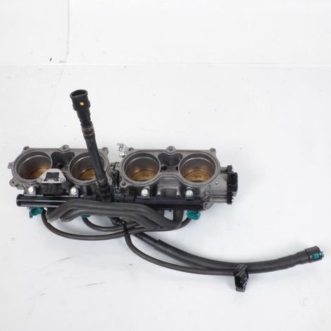 [PRODUIT D'OCCASION] Rampe d injection Keihin pour Moto Honda 1000 CBR Après 2012 (1/4)