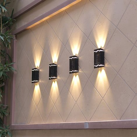 4 luci solari a 4 LED, illuminazione per balconi,recinzioni e cortili, luce impermeabile e regolabile,accensione/spegnimento automatici,bianco caldo (1/5)
