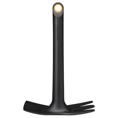 Azada FISKARS SOLID, pequeña azada de jardín de doble cara para desherbar.