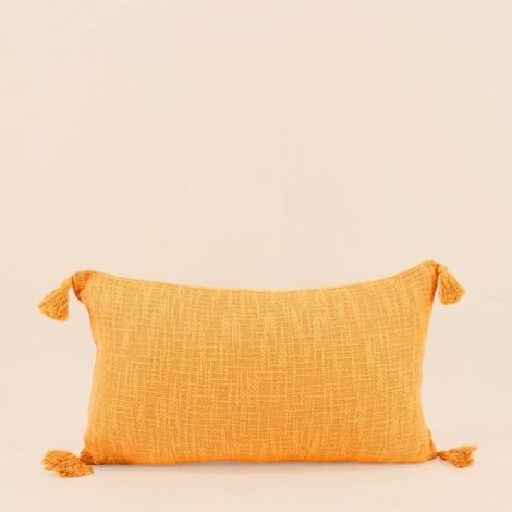 Coussin orange avec pompons 30x50cm (1/5)