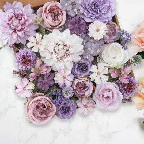 Eine Packung künstliche Blumen in einer Seidenblumen-Setbox, geeignet für DIY-Kuchen, Hochzeitsdekorationen, Tischdekorationen und Partydekorationen für Zuhause.