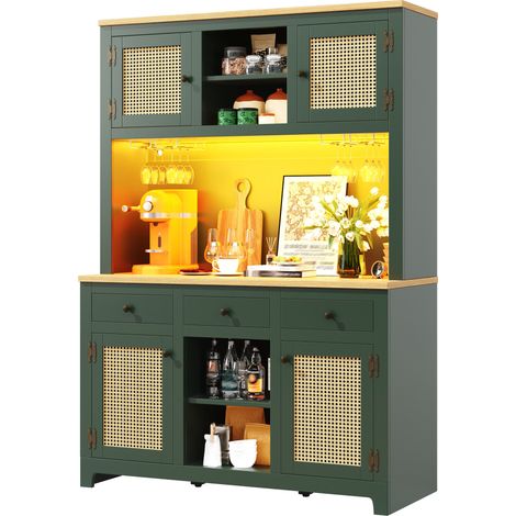 Armoire haute de rangement vintage avec portes en PE rotin, étagères réglables, tiroirs, système lumineux USB et sécurité anti-basculement - CHICFURN (1/5)