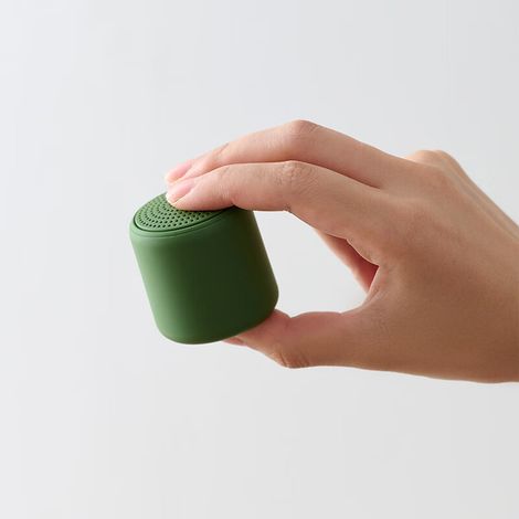 Mini enceinte portable Bluetooth 5.3, caisson de basses 9D, éclairage d'ambiance RGB, enceinte stéréo sans fil, avec cordon, adaptée à une utilisation en extérieur. (1/3)