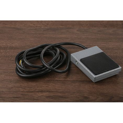 Interrupteur à pédale à accrochage, Unipolaire à une direction 3 A 250V IPX2 ( Prix pour 1 )