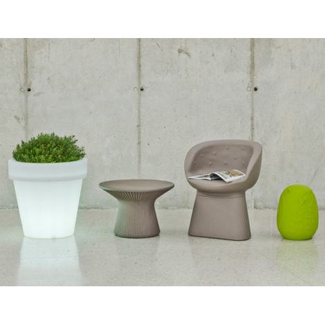 MAGNOLIA 60 Macetero Redondo Clásico con Luz Para Plantas y Flores Muy Resistente. Luz Blanca Fría con Cable. Hecho de Polietileno en España (1/3)