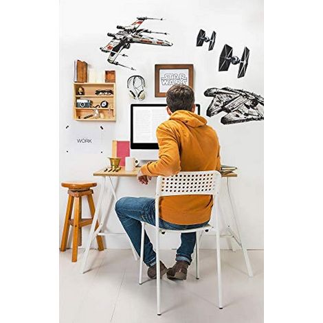 Komar, adesivi colorati per decorare in libertà, a forma di navi spaziali di Star Wars (5 pezzi)